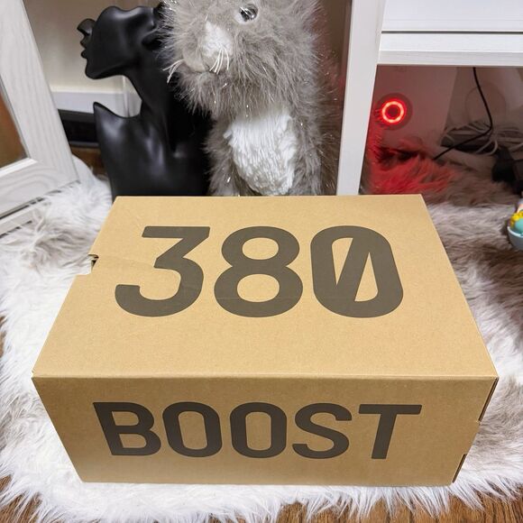 BRAND NEW Yeezy Boost 380 Pepper Mist Gray Tan FZ1269 Men’s Size 4.5 US